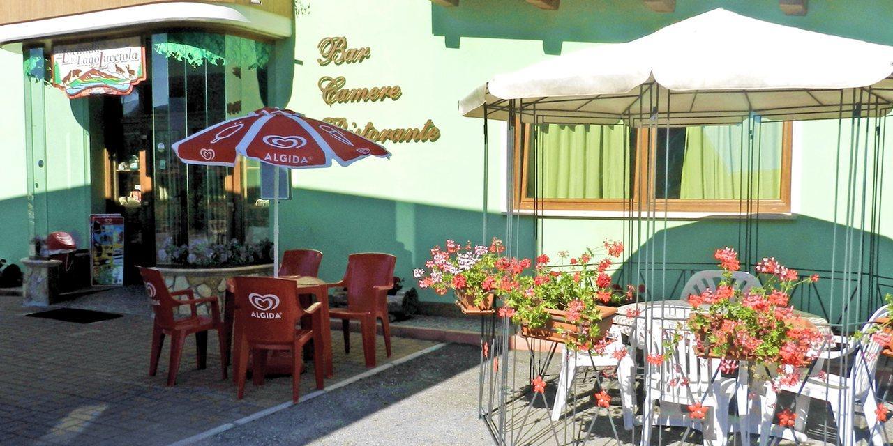 La Locanda Del Lago Lucciola Villalago Exterior foto